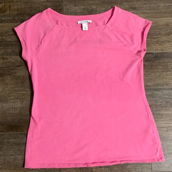 White House Black Market Tops - 🌸2/20 3/25 WHBM pink shirt